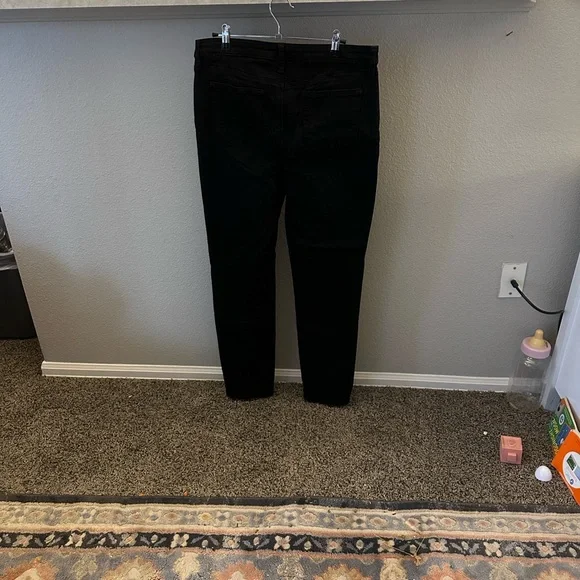 Chico's Jet Black Skinny Jeans - Picture 3 of 5